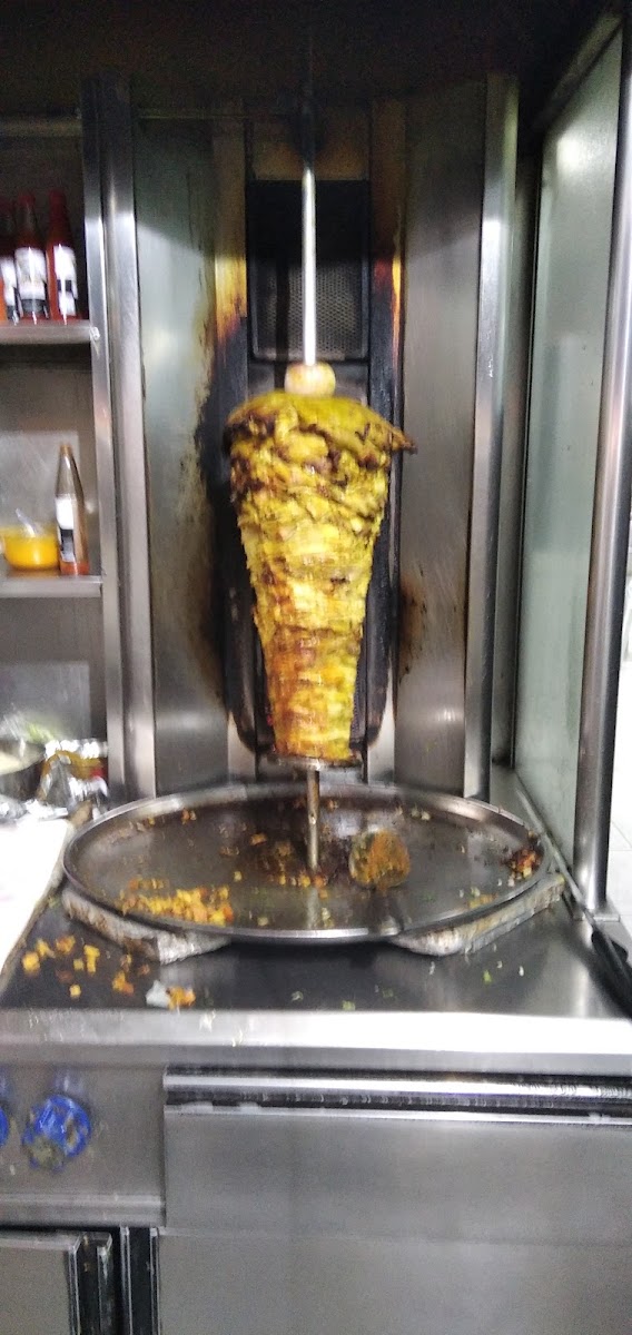Cardoba Restaurant مطعم قرطبة بمنطقة السلمة - Photo 8