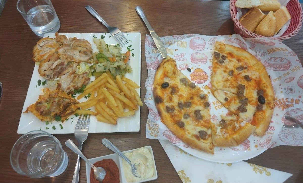 Zemzem Restaurant - Photo 7