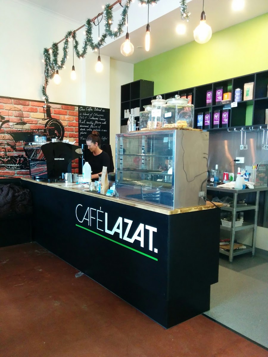 Cafe Lazat & Restaurant