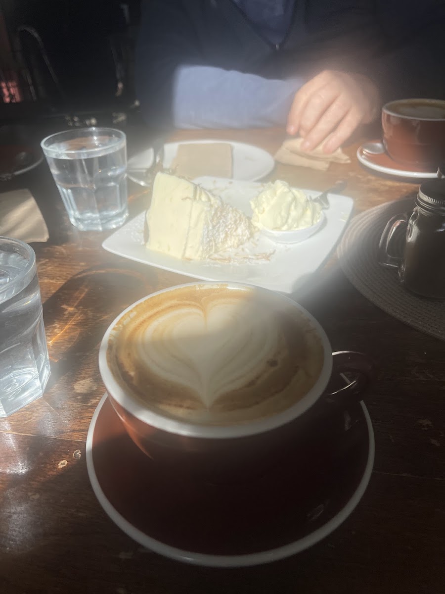 Rhubarb Cafe - Photo 9