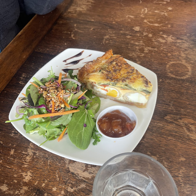 Bacon and Egg Pie