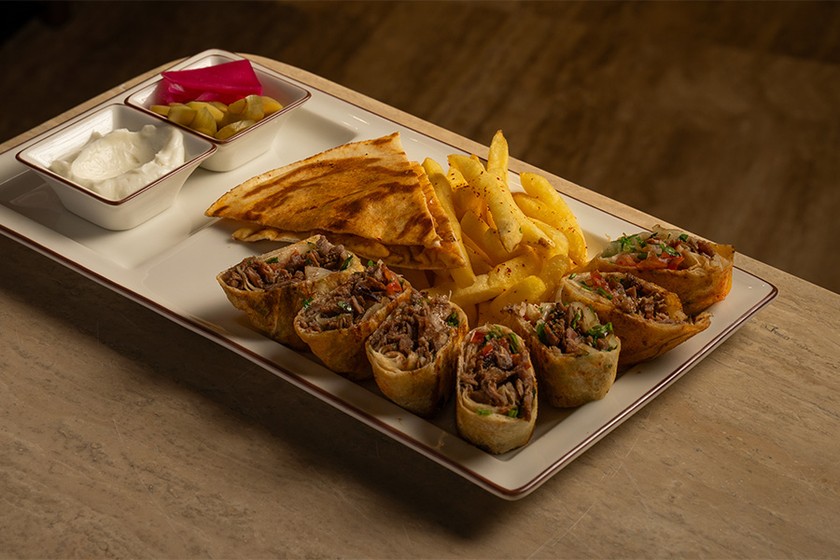 Romanh Restaurant مطعم رمانه - Photo 9