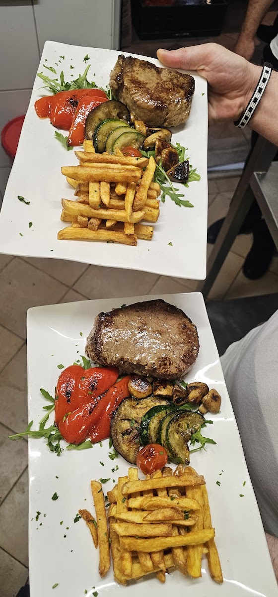 Konoba-pizzeria Arka - Photo 2