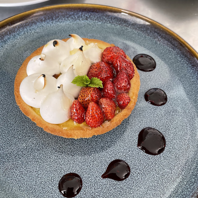 Crostatina Meringhe E Fragoline Di Bosco
