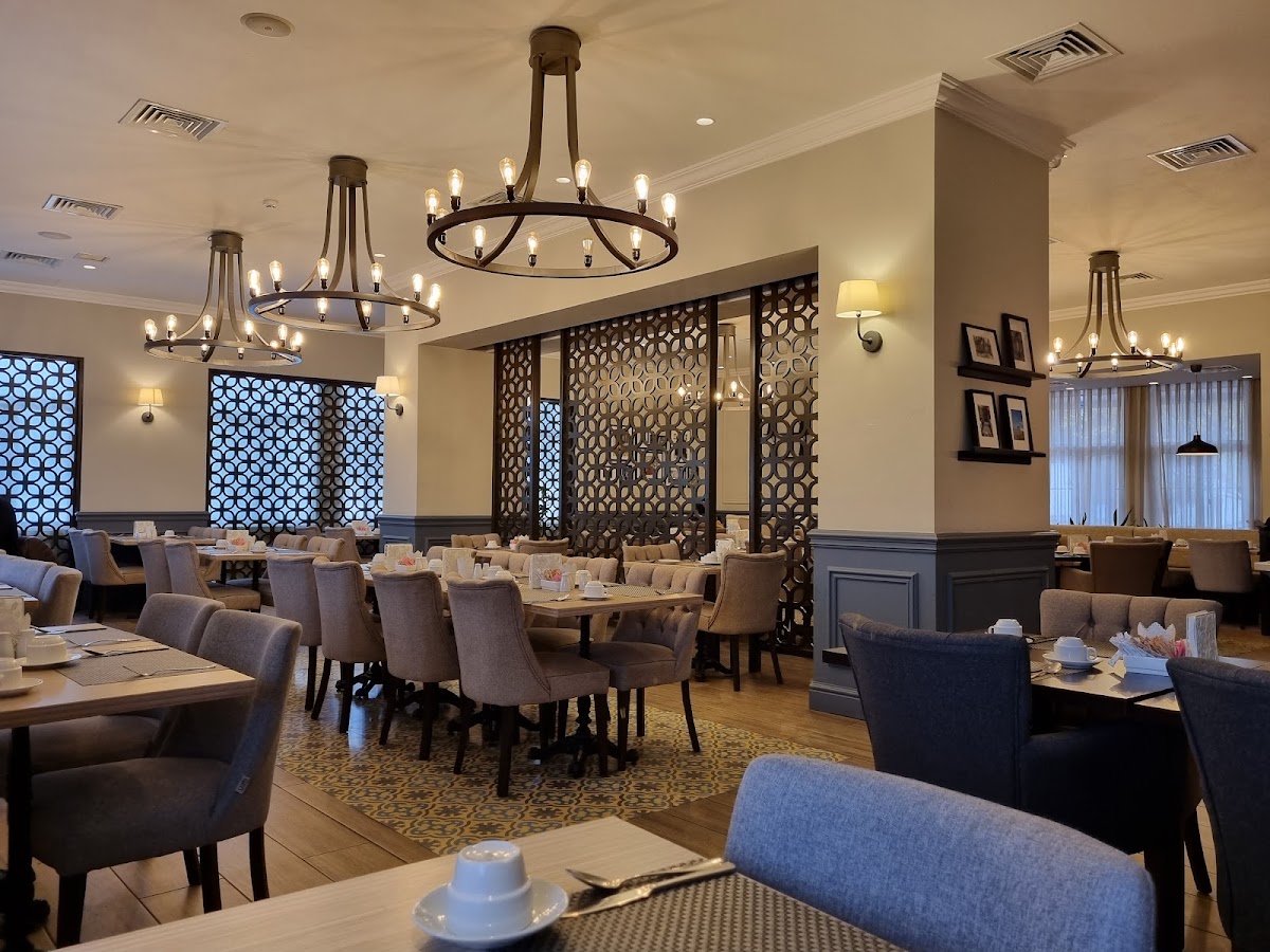 SAMAWER RESTAURANT & KITCHEN - Photo 3