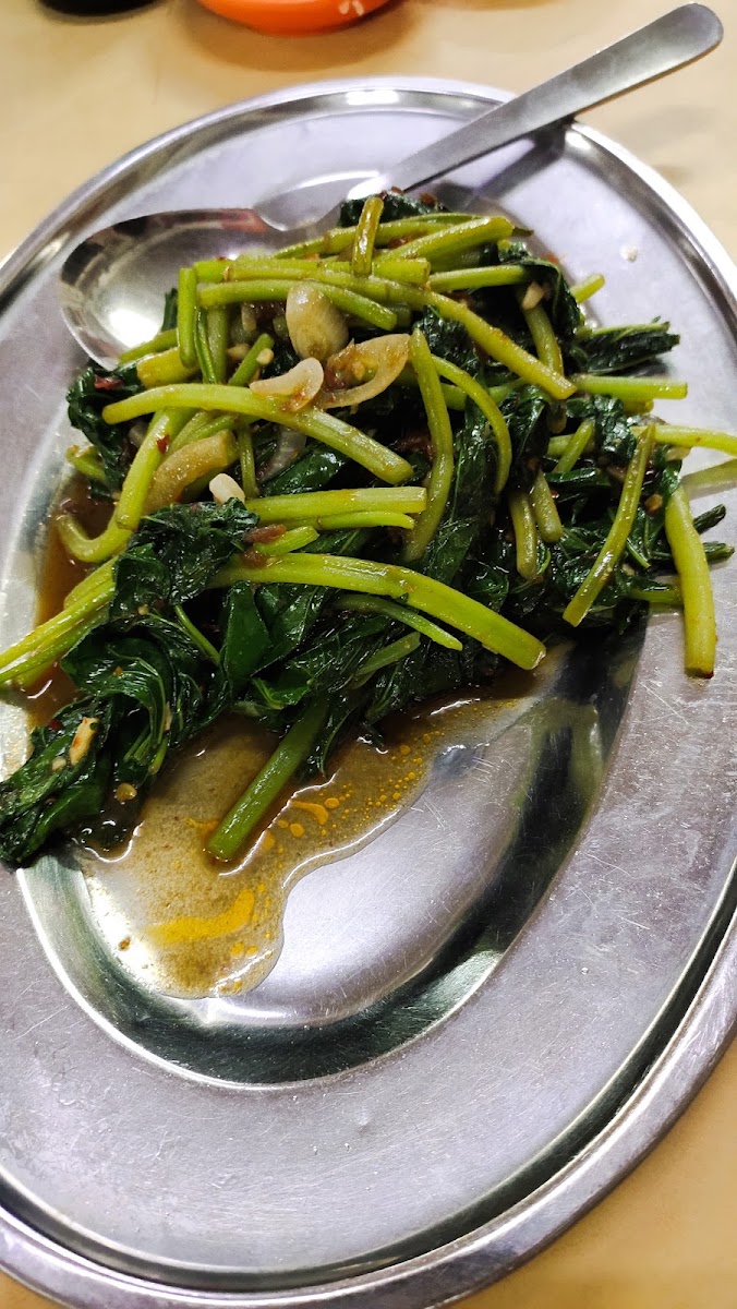 218 Seafood Restaurant - Photo 4