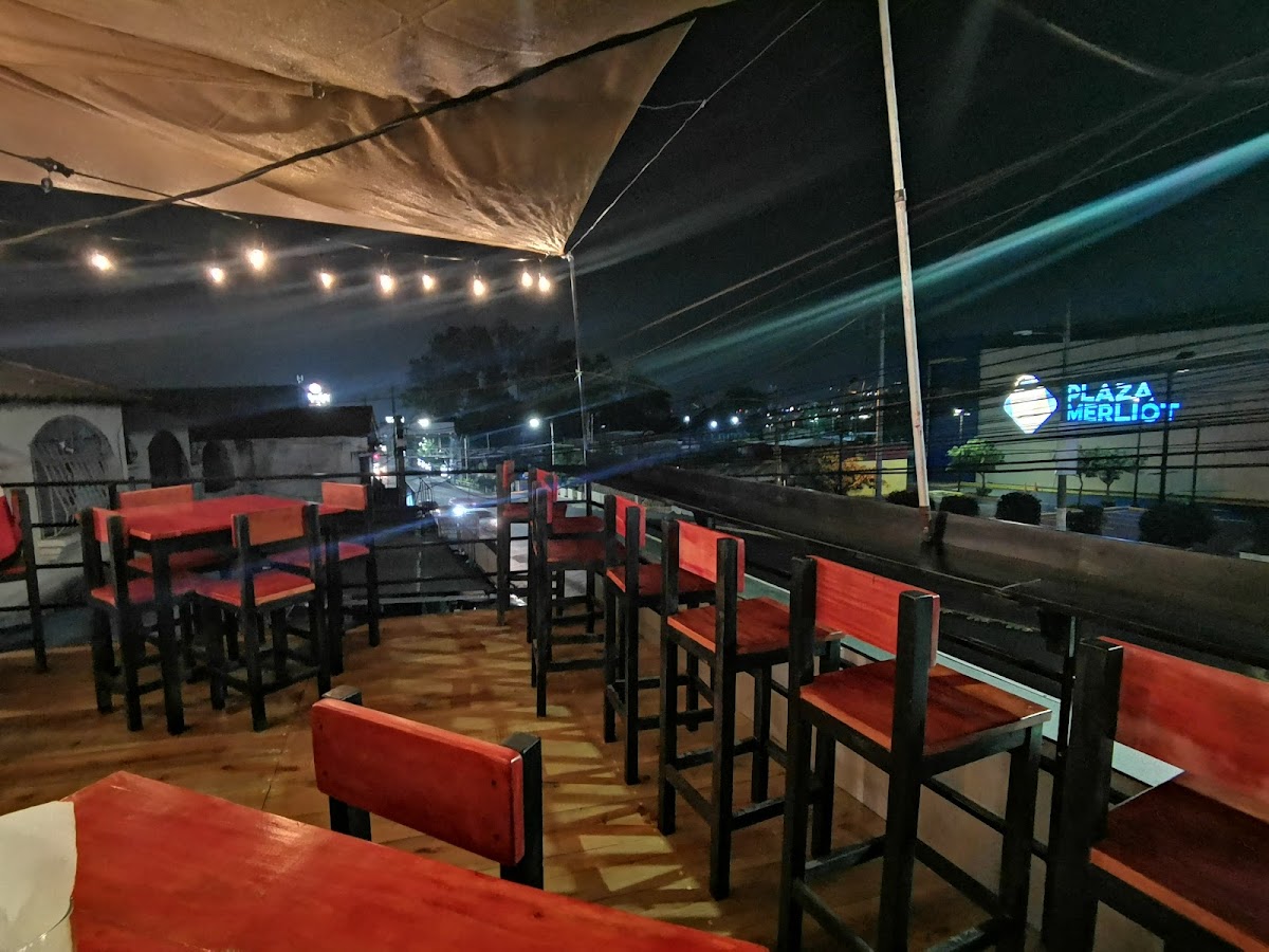 The piano bar & restaurant - Photo 3