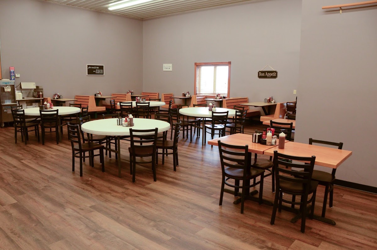 Dutch Cafe - Photo 7