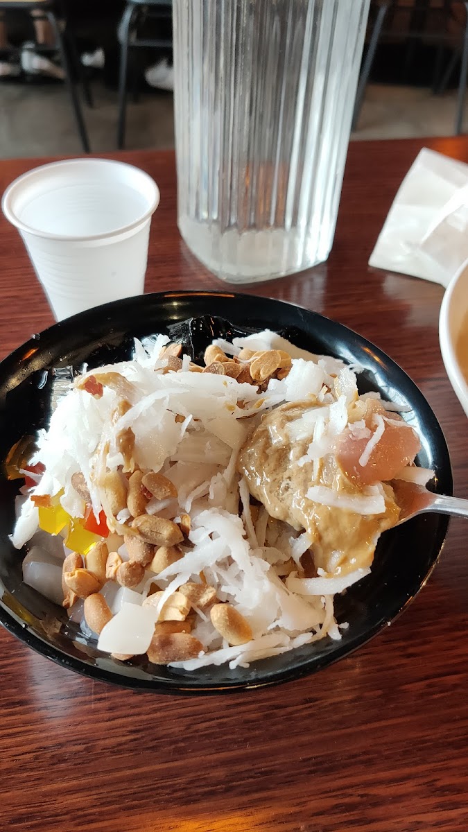 Saigon Desserts - Photo 7