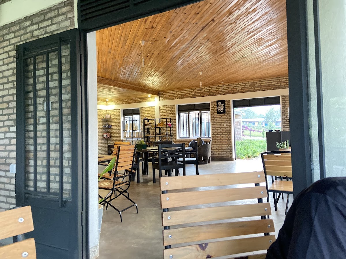 Akagera café