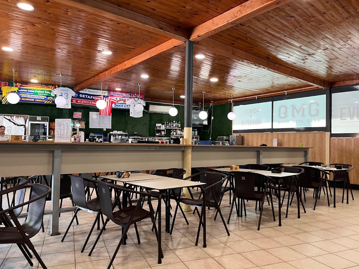 QMG Blume Bar Restaurante