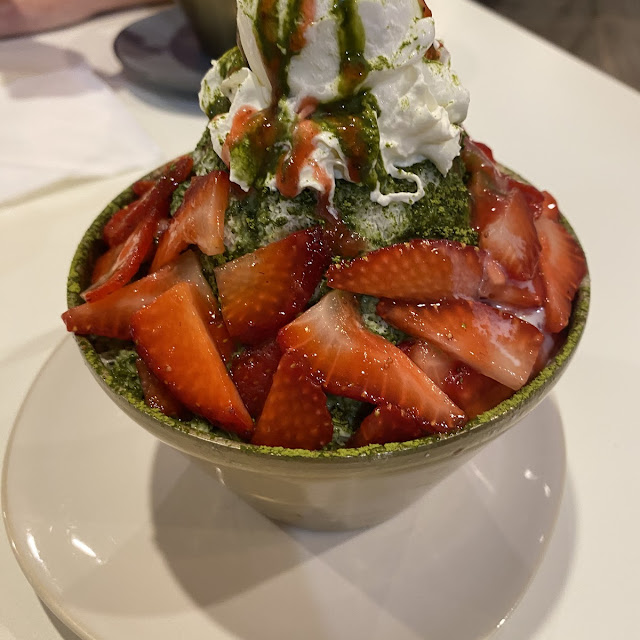Strawberry Cream Cheese Bingsoo