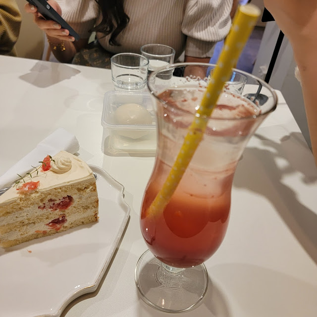 草莓起泡飲