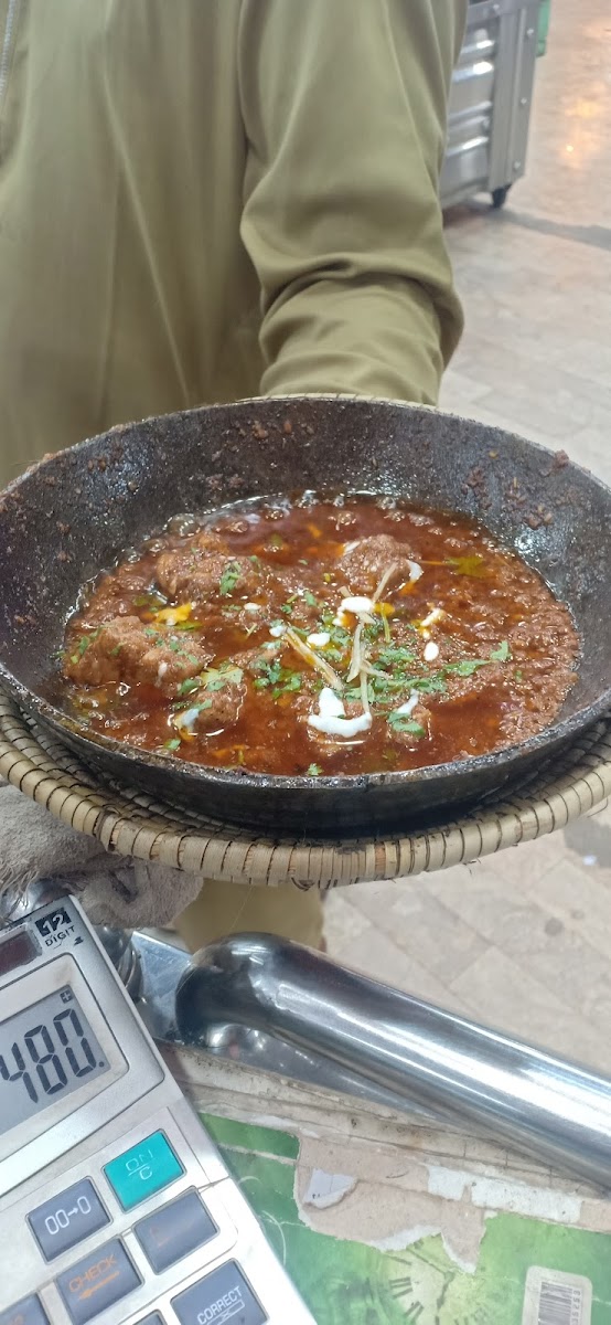Karachi Allah Wala Restaurant & Bar B Q - Photo 2