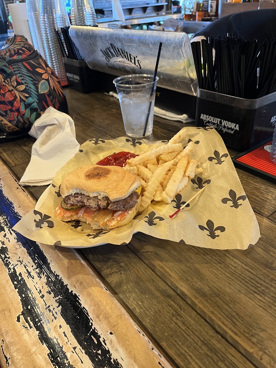 Old Bastard's Bar and Grill - Photo 8