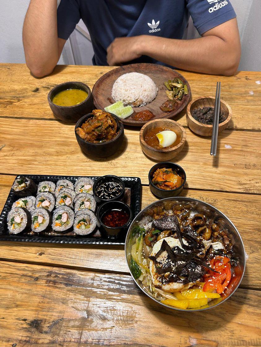 KIMCHI EONNI - Photo 5