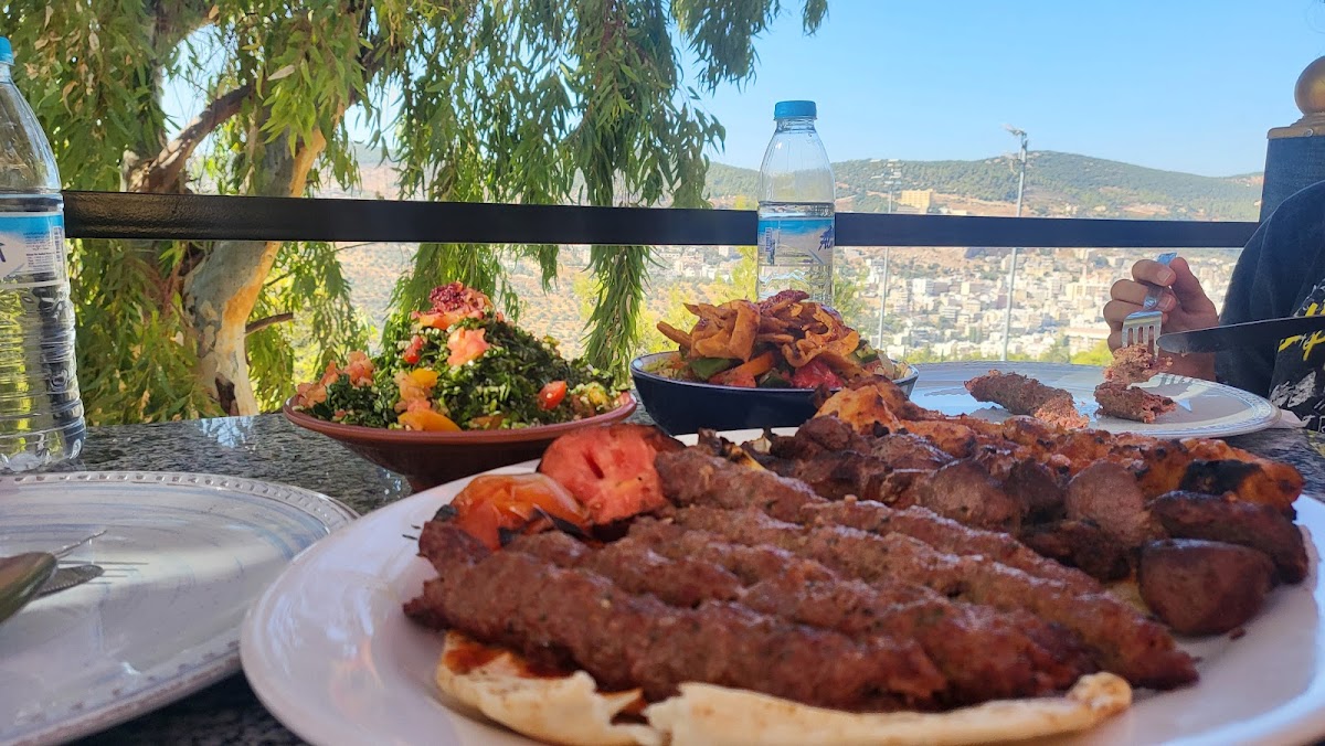 Resturant and cafe' castle view ( مطعم وكافيه اطلالة القلعة ) - Photo 9