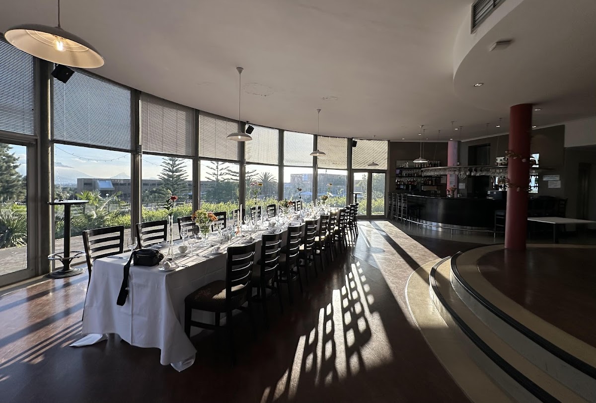 Encore Restaurant & Conference Ctr - Photo 2