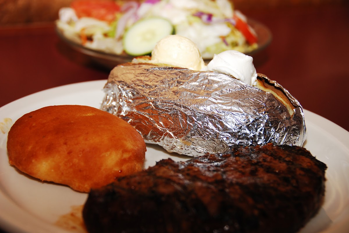 Midland Restaurant - Photo 1