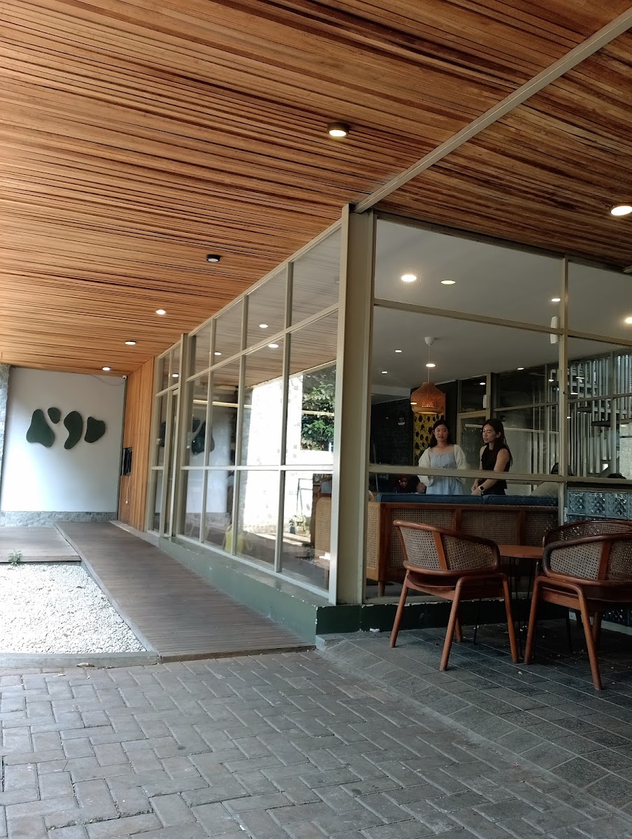 HAGU Coffee & Space - Photo 2