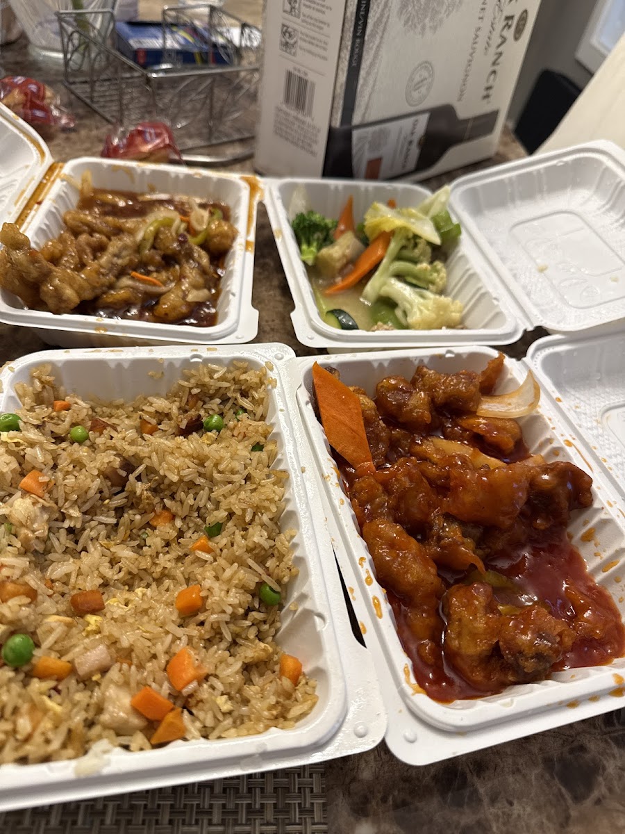 Bridlewood Chinese Cuisine - Photo 5