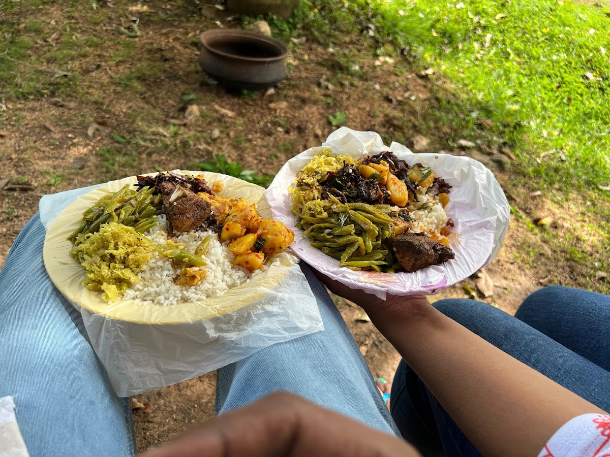 Wale kade Restaurant & Coffee Shop - Photo 2