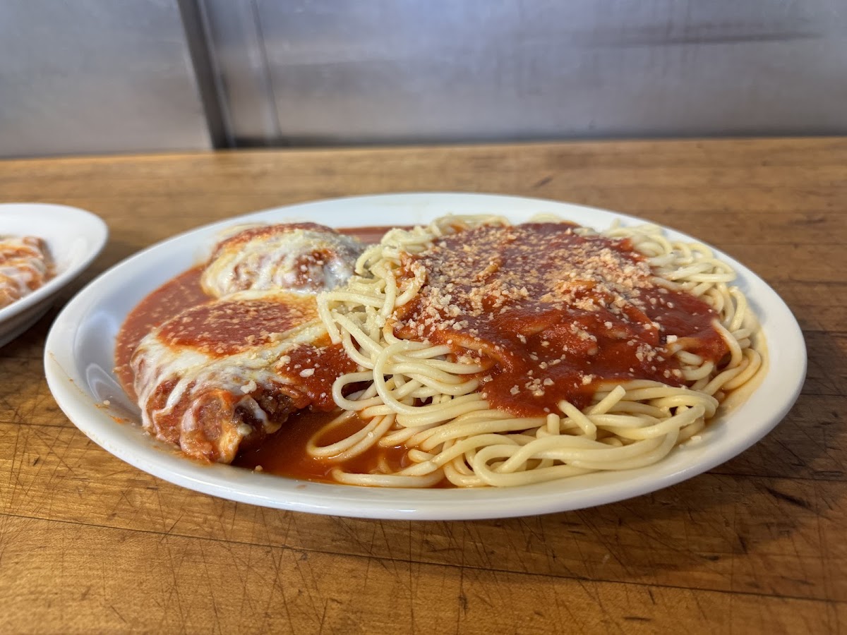 Carruso’z Pizza Shop - Photo 3
