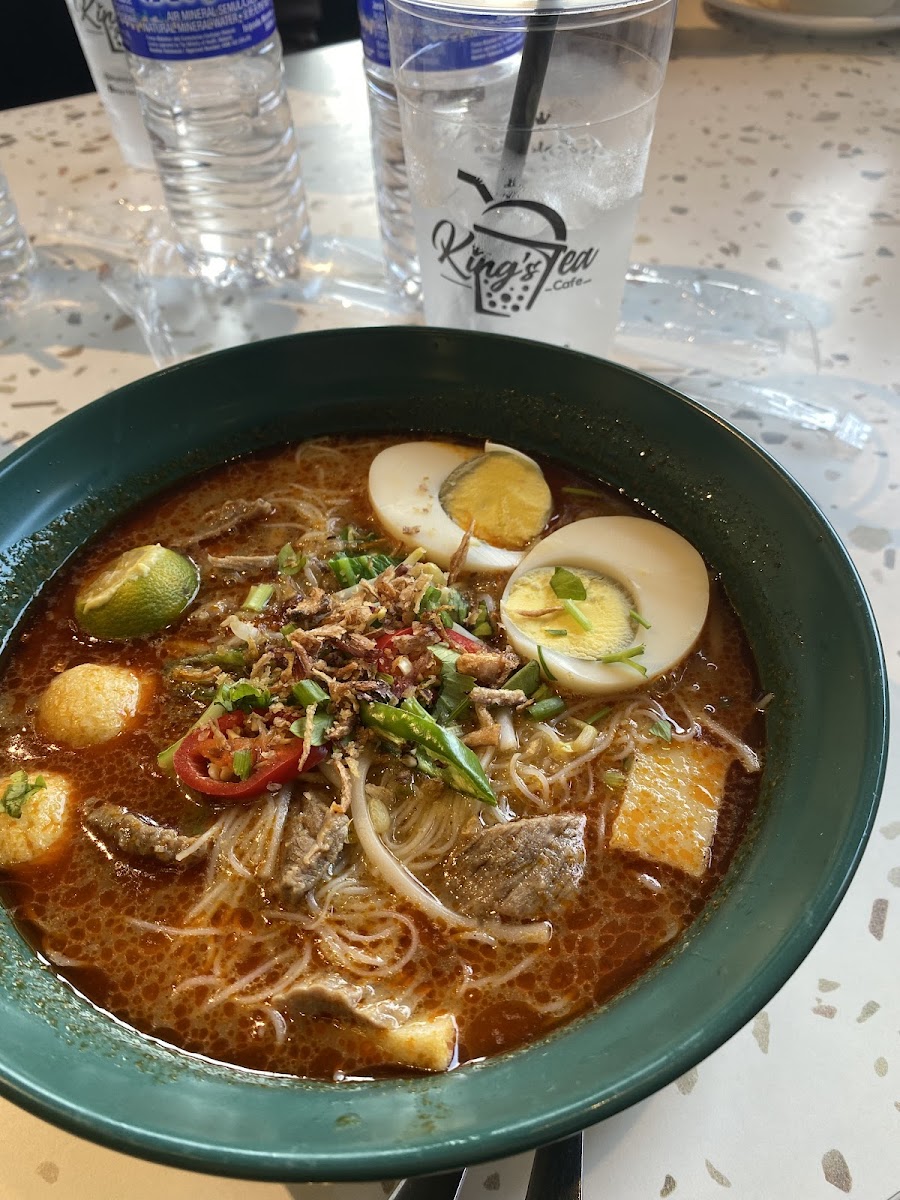 Jentayu Muadzam Kopitiam & Grill - Photo 2
