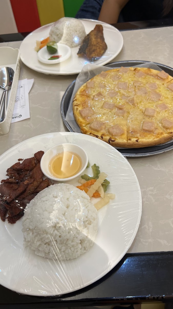 Gian Pizza House - Photo 2