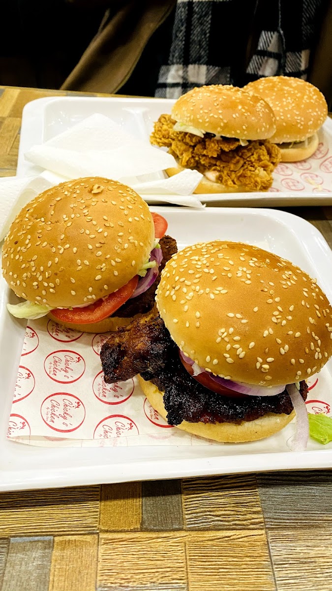 Chicky's Chicken - Photo 6