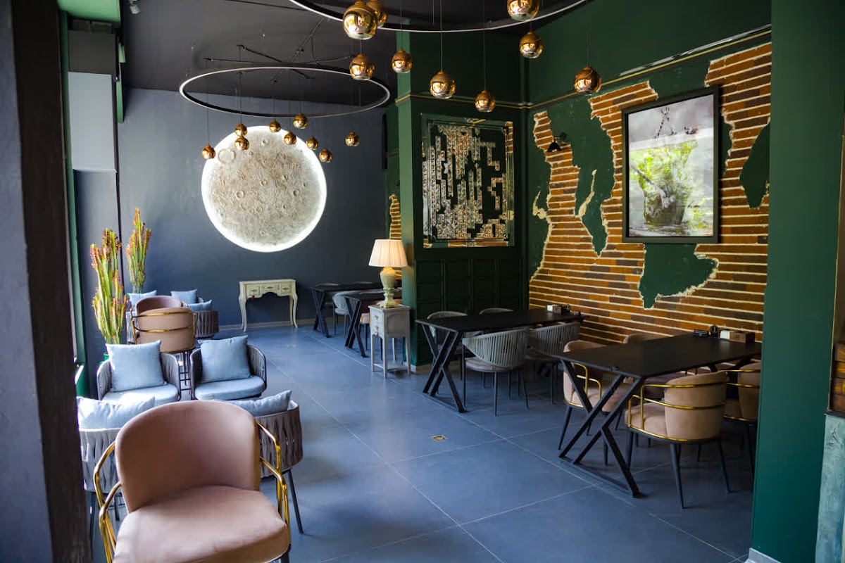 Lazaro Cafe