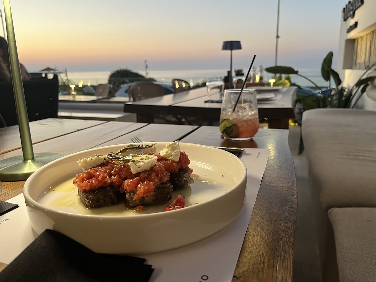 Magma Restaurant - Photo 3