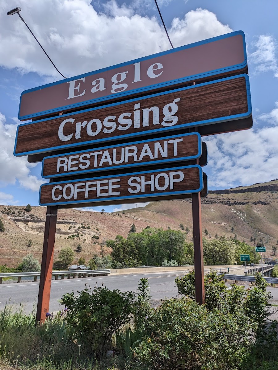 Eagle Crossing Restaurant - Photo 5