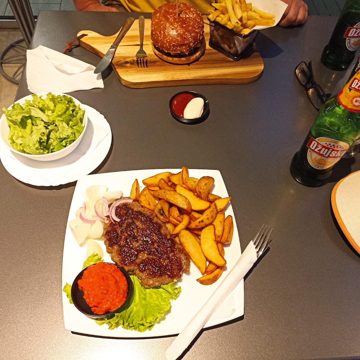 Hrga Grill - Photo 6