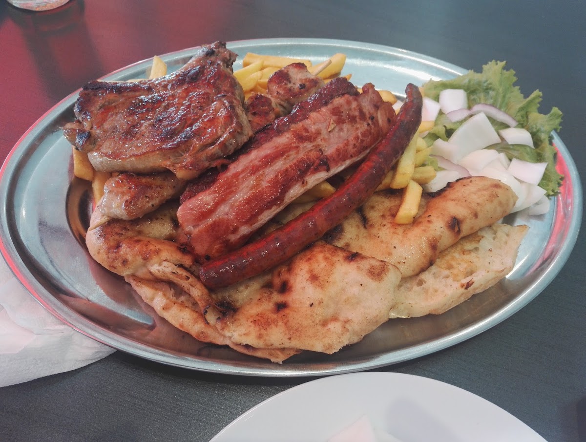 Hrga Grill - Photo 7