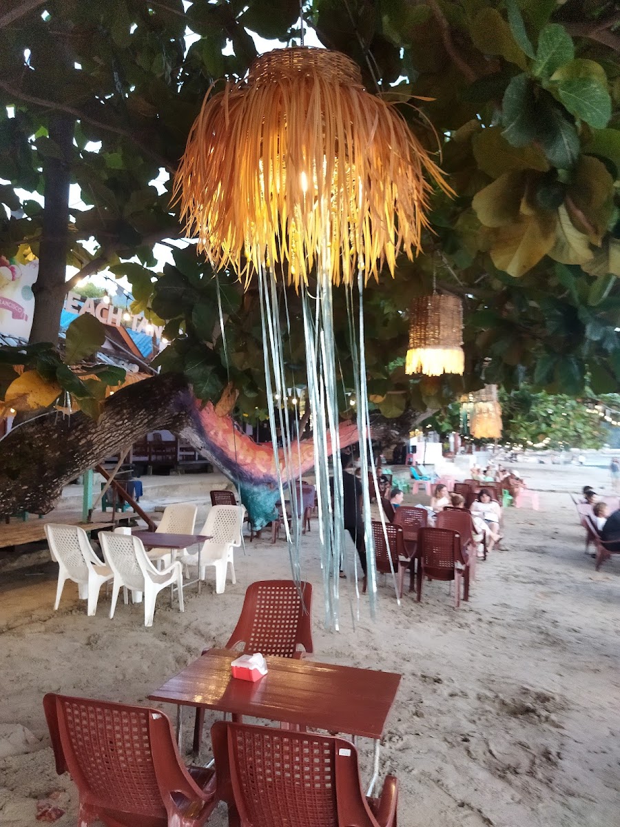 Beach Tango Restaurant & Bar - Photo 4