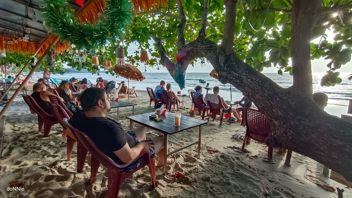 Beach Tango Restaurant & Bar - Photo 5