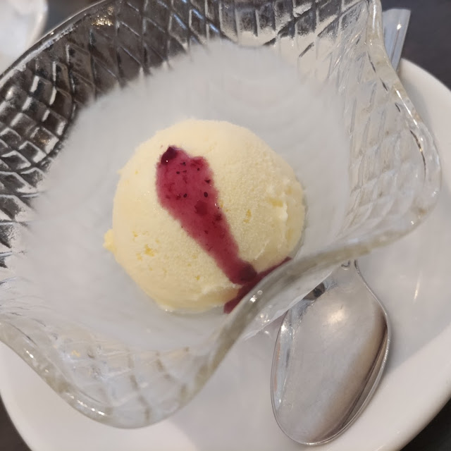 デザート アイスクリーム