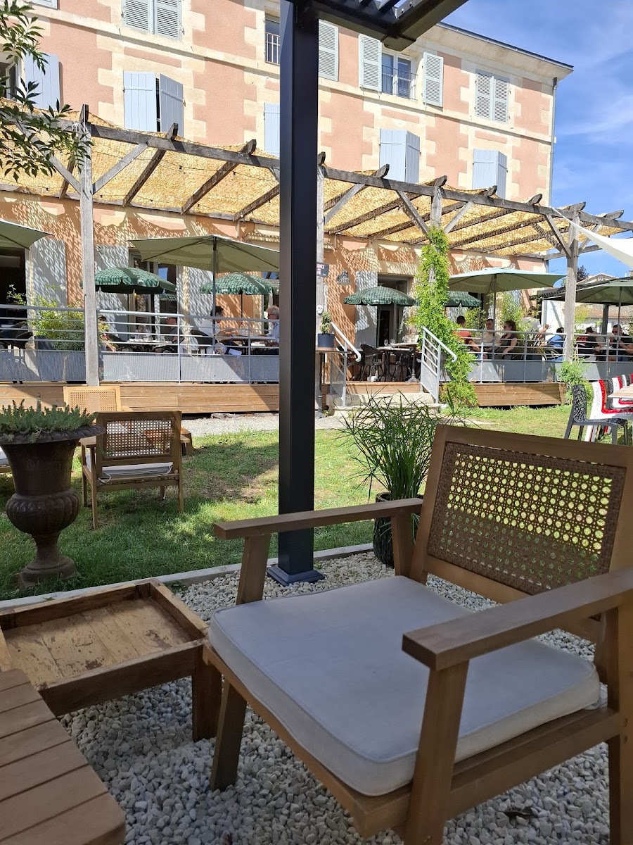 Auberge Du Sequoia