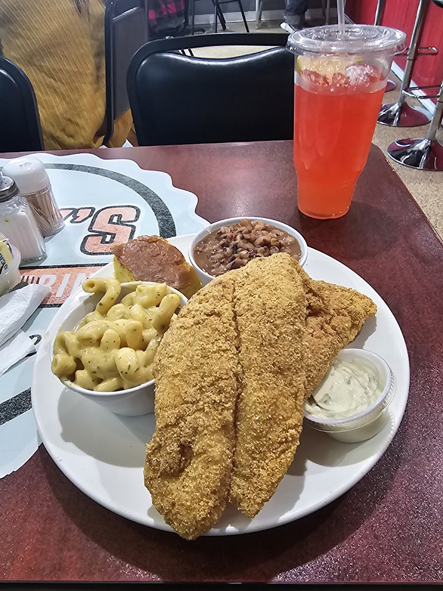 Tubby’s Kitchen & Catering - Photo 4