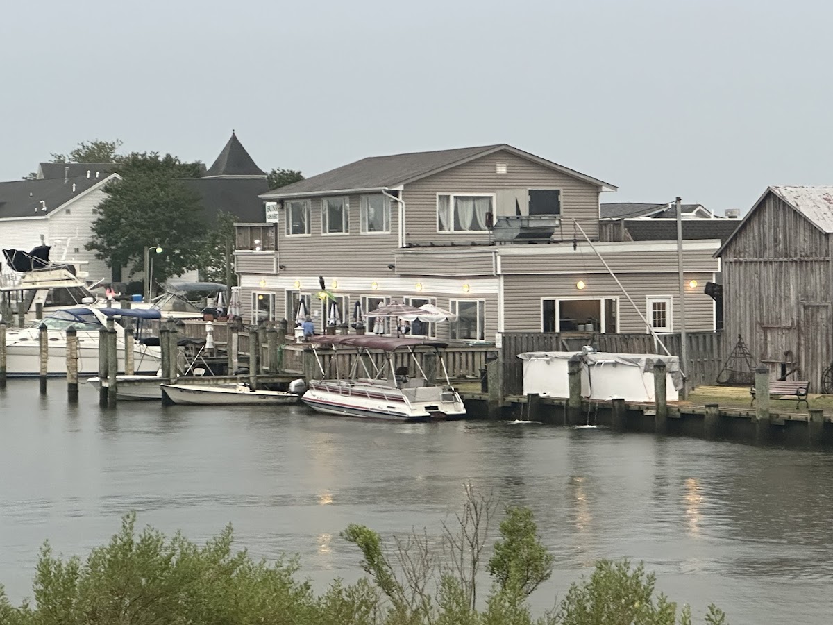 Coast 2 Coast Seafood Bar and Grill - Photo 7