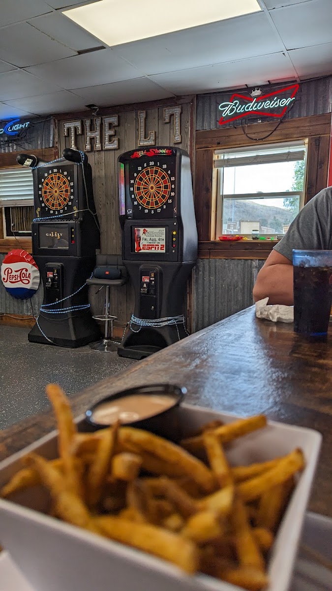 L7 Grill & Taphouse - Photo 9