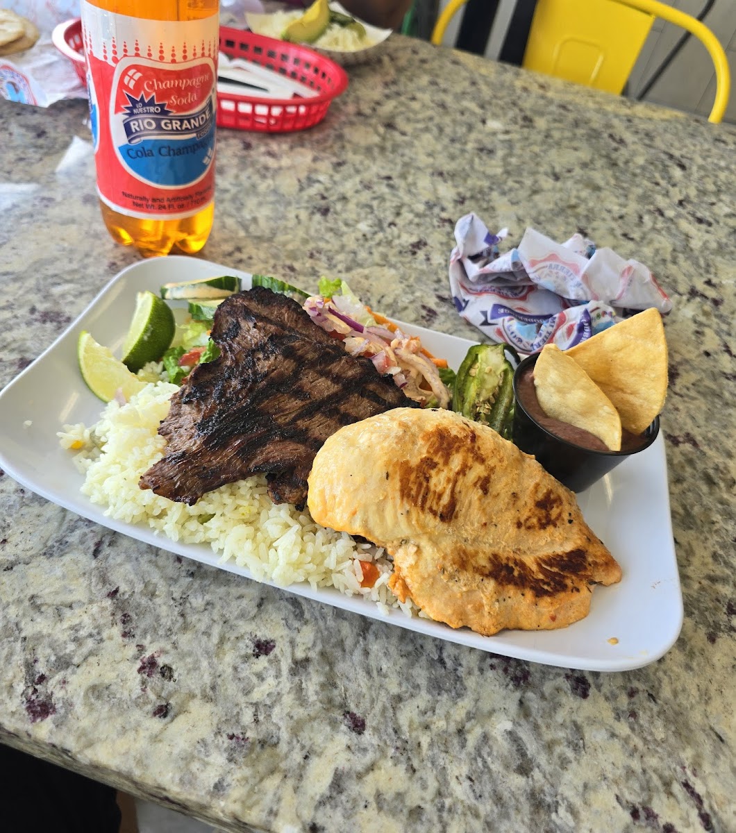 Mi Tierra Deli Woodbridge - Photo 7