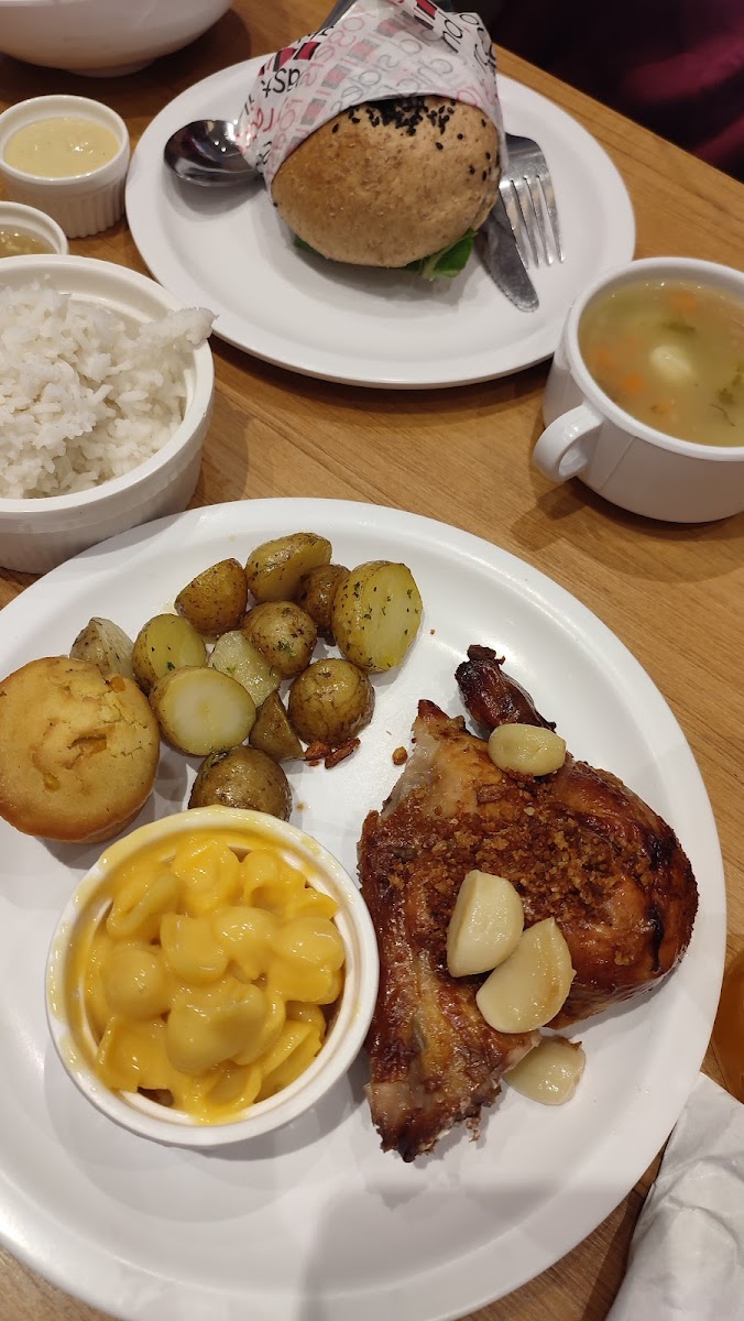 Kenny Rogers Roasters - SM Southmall - Photo 4