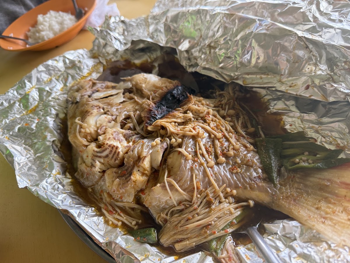 石水烧鱼 Ikan Bakar Broga - Photo 2