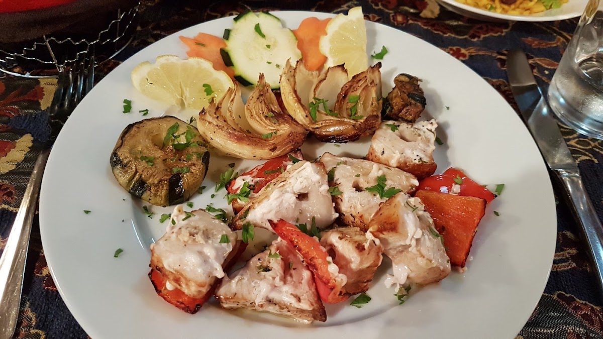 Mezze Grill - Photo 9