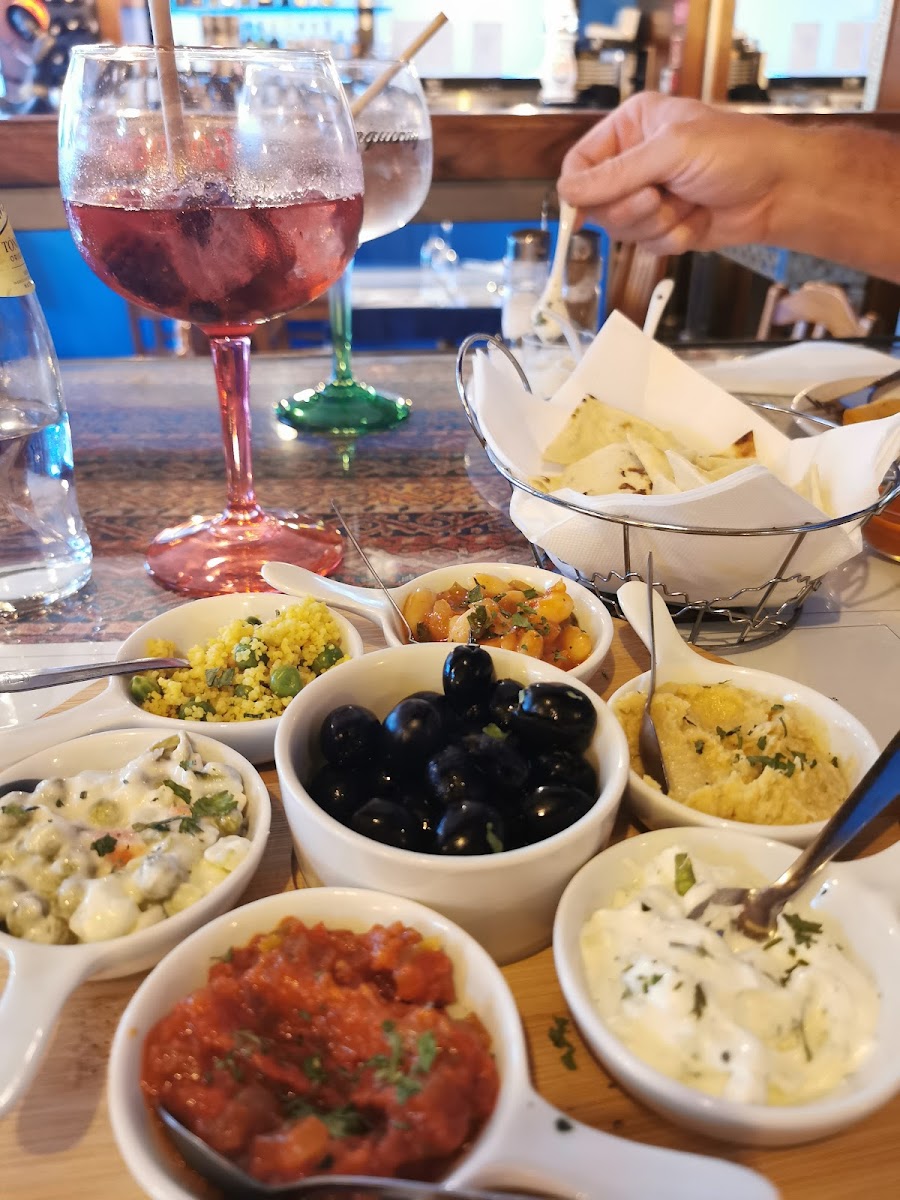 Mezze Grill - Photo 6