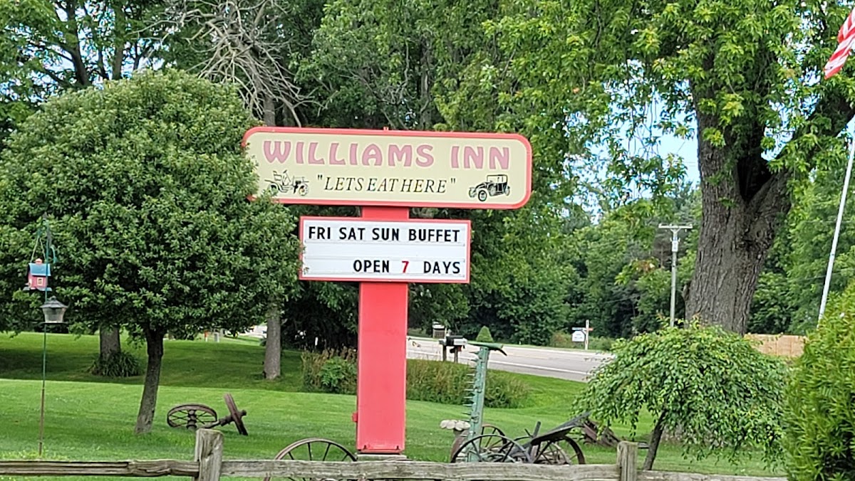 Williams Inn - Photo 7