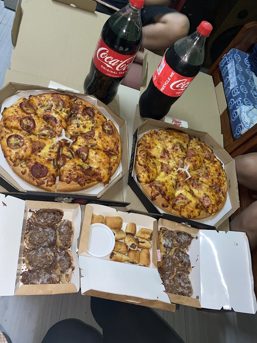 Pizza Hut - Concepcion Bayan Bayanan - Photo 8