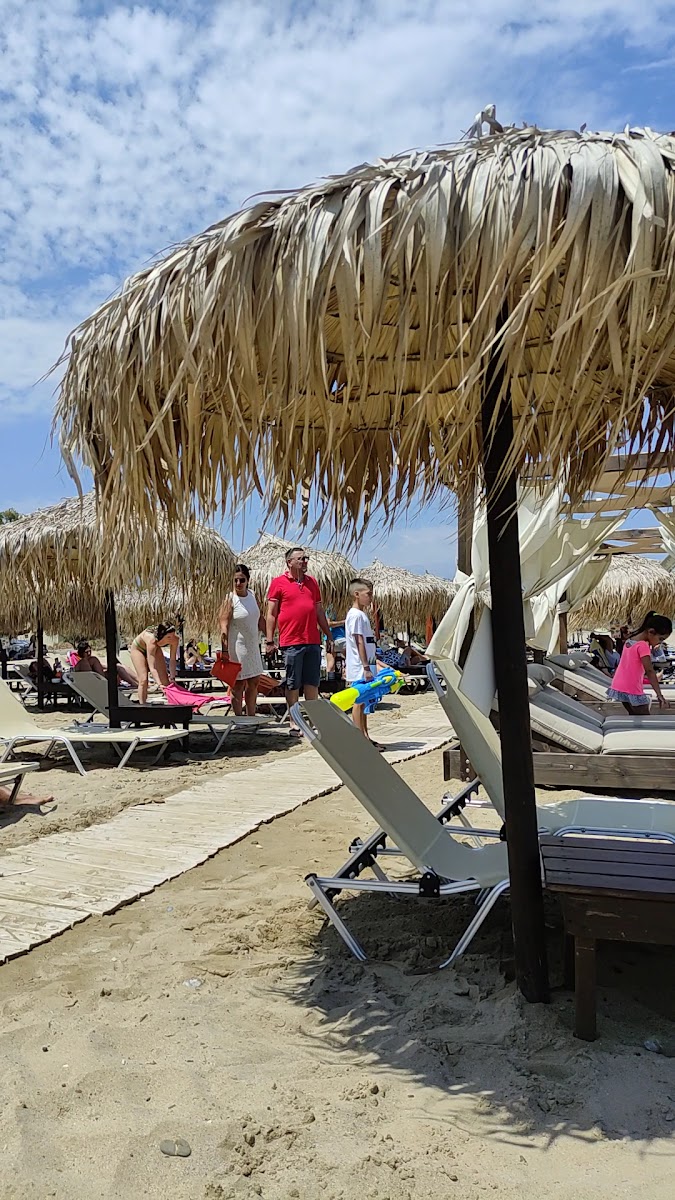 Sirokos - Photo 1